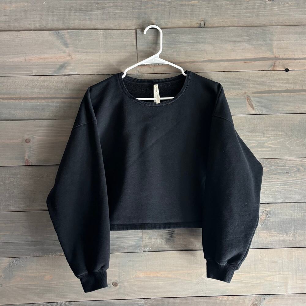 The Group Babaton Aritzia Cropped Crewneck Sweatshirt Size 1 (XS) Black EUC
